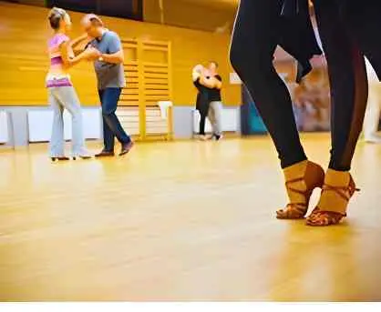 Plesni tečaji salsa v Kopru – Soy Cubano plesna šola v akciji - Scopri la tua prossima lezione di danza